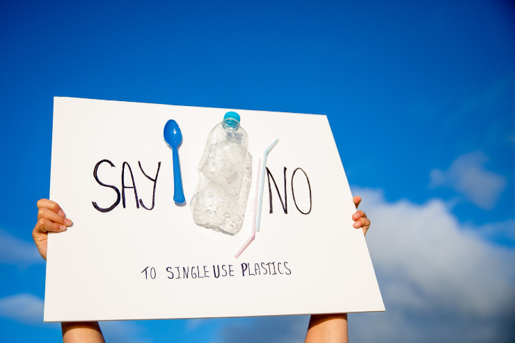 Single use plastics Placard stating to avoid single use plastics | Living sustainably | An Post Insurance