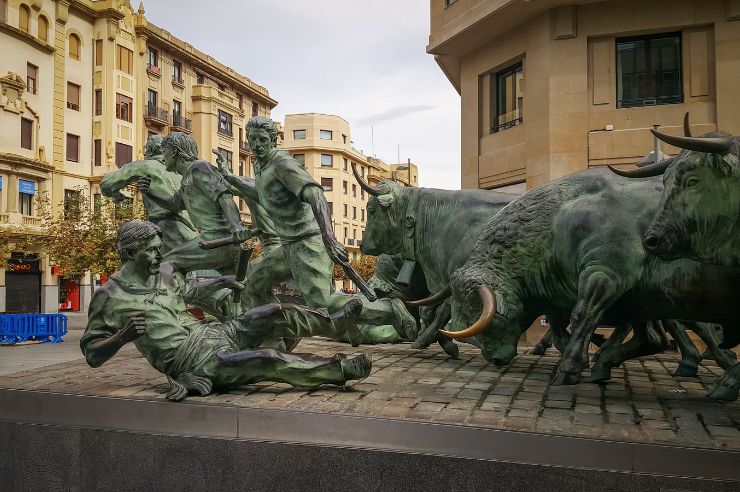 Spain Bronze statue of San Fermín festival | Travel Insurance Online | An Post Insurance